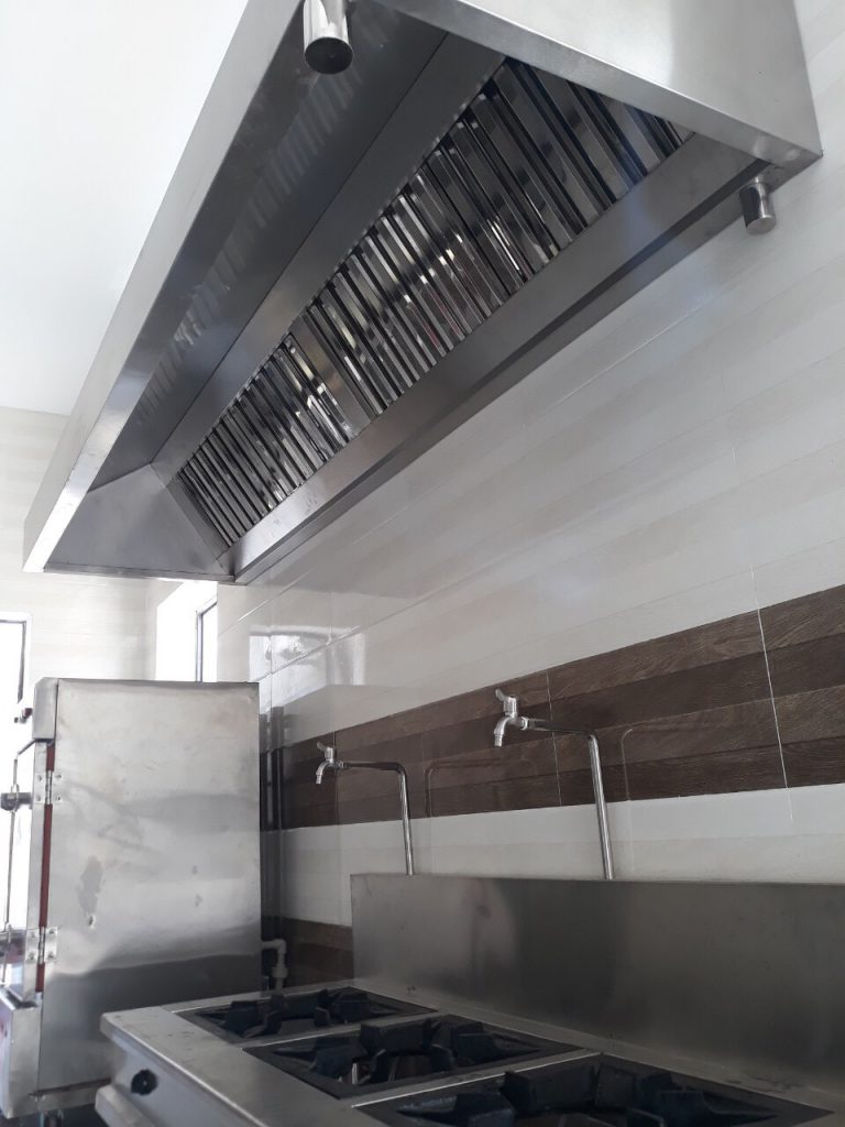 Tum Chụp h&uacute;t m&ugrave;i inox bếp Nh&agrave; h&agrave;ng, kh&aacute;ch sạn Vinh Nghệ An